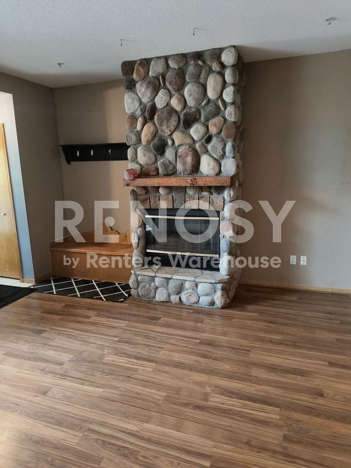 2752 Autumnwood Ln #1 - Photo 6 of 31