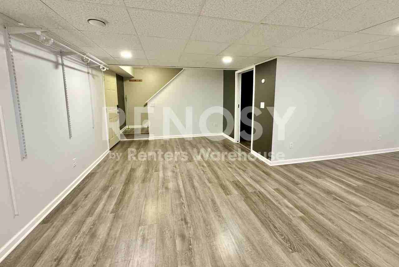 1308 Landmark Trl S - Photo 4 of 33