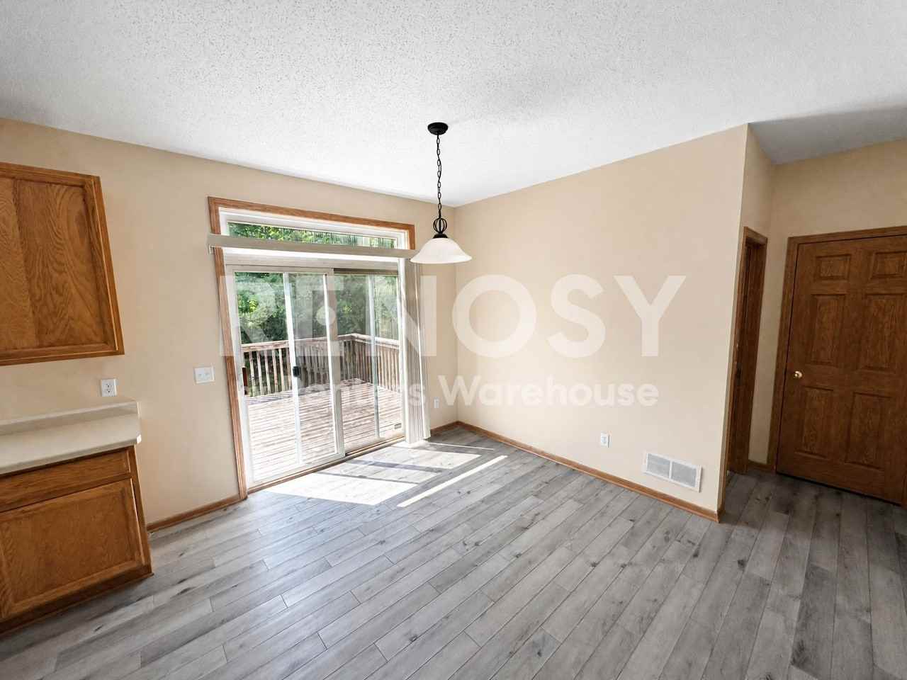 17505 48th Pl N - Photo 5 of 37