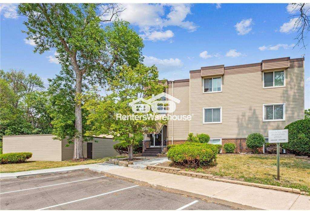 10840 Rockford Rd #203
