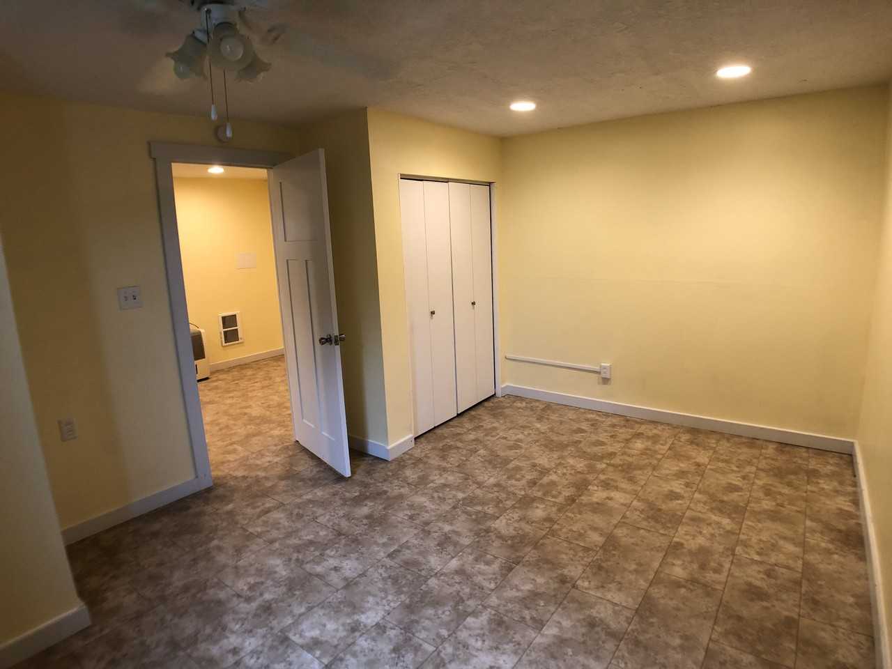 5139 160th St Se #C - Photo 7 of 12