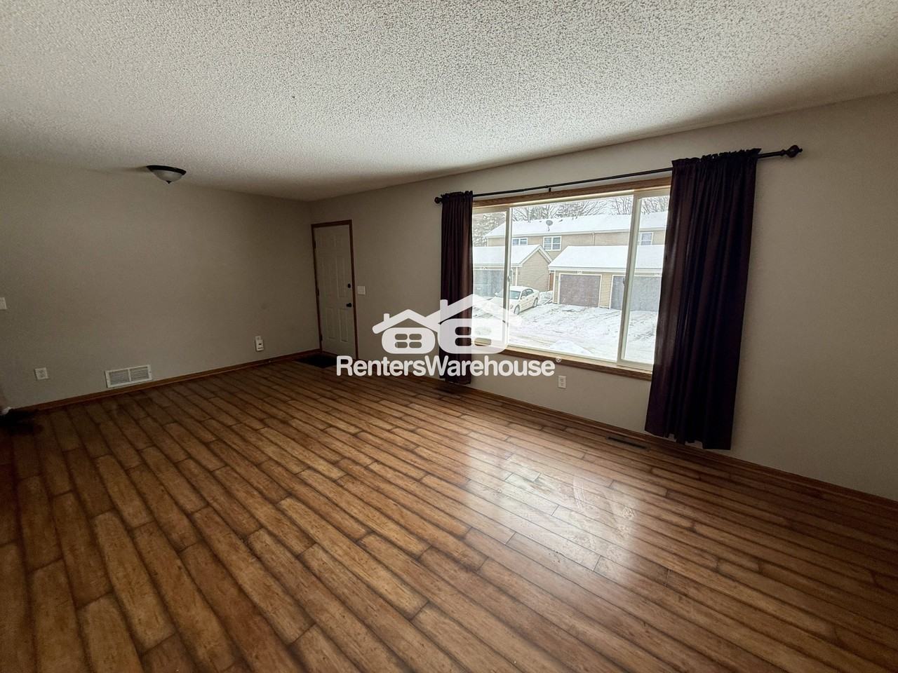 6762 Gretchen Ct N - Photo 7 of 22