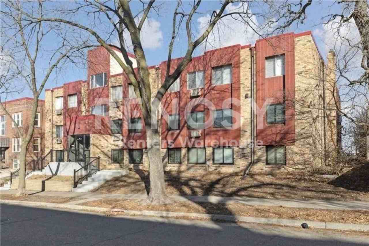 520 Ridgewood Ave #102