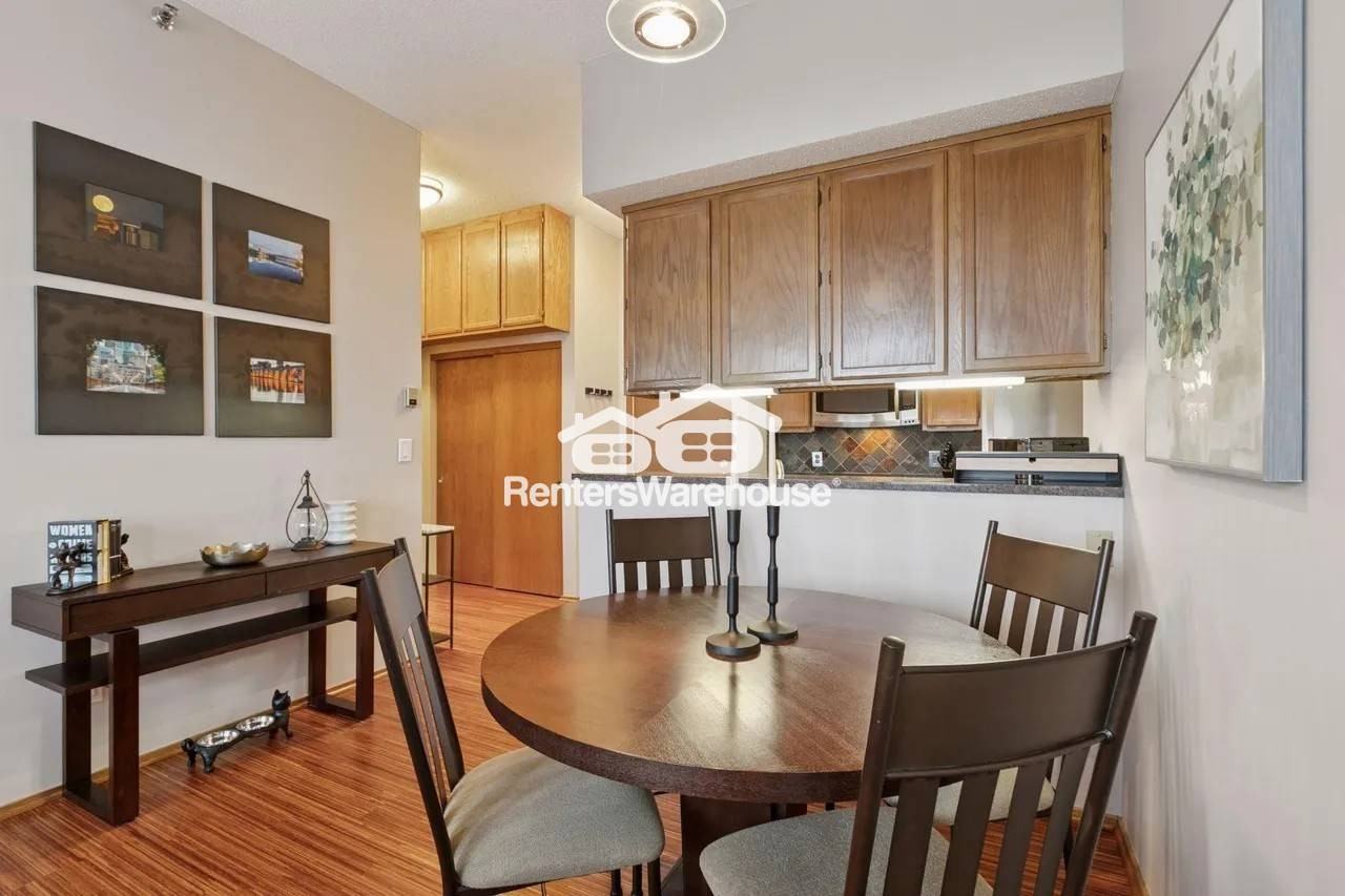 433 S 7th St #2308 - Photo 7 of 25