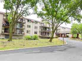 1304 W Medicine Lake Dr #118 - Photo 1 of 1