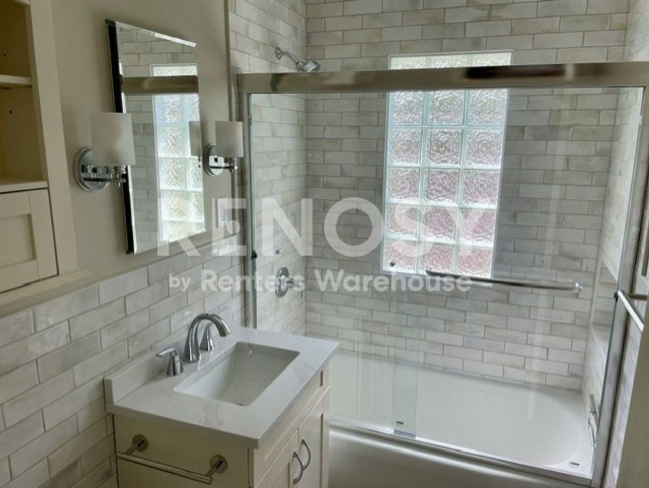 2108 Grand Ave S - Photo 4 of 18