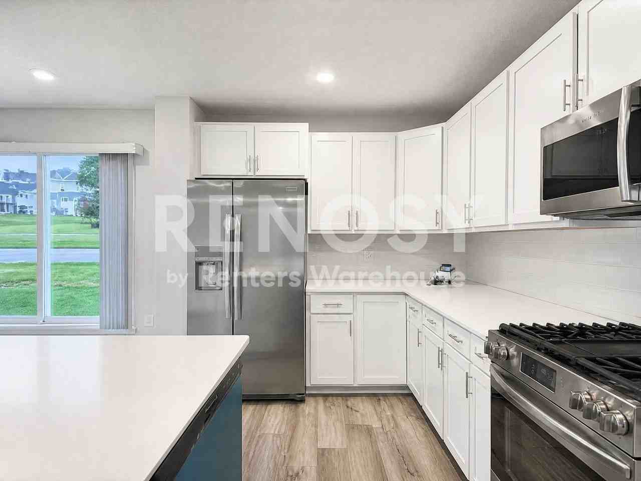 10598 Weston Way N - Photo 4 of 22