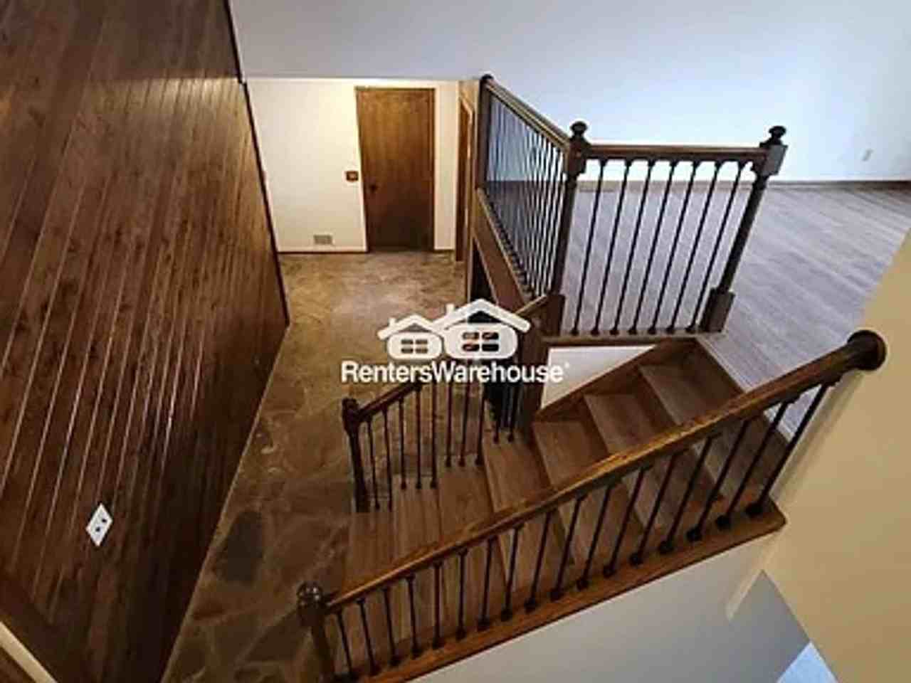 18705 Partridge Cir - Photo 7 of 36