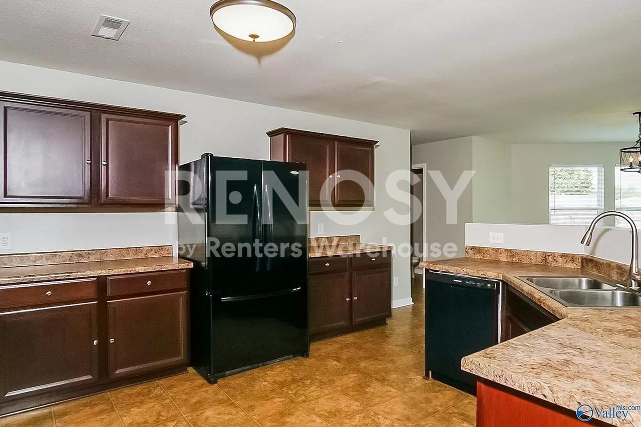 123 Forestbrook Dr - Photo 2 of 12