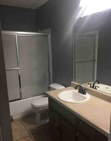 104 Comanche Cir - Photo 3 of 8