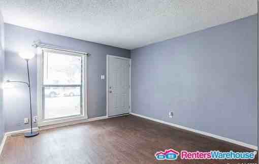 839 Walnut Park St - Photo 2 of 9