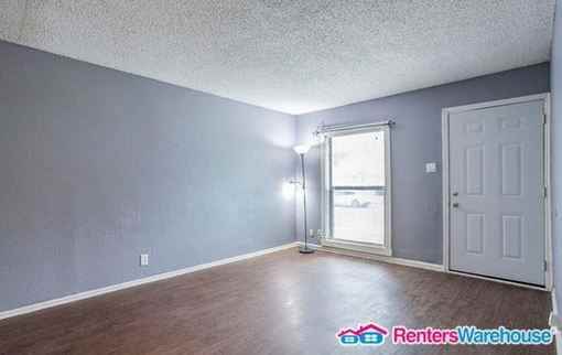 839 Walnut Park St - Photo 3 of 9