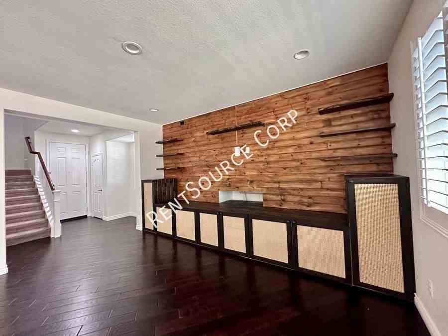 28383 Esplanada Dr - Photo 5 of 34