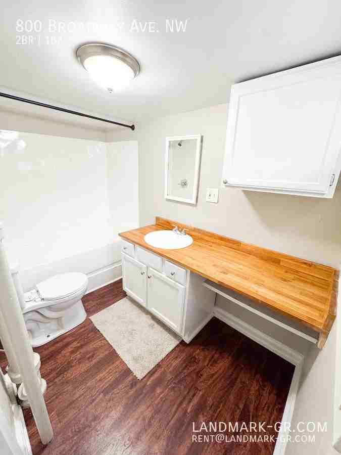 800 Broadway Ave Nw - Photo 6 of 15