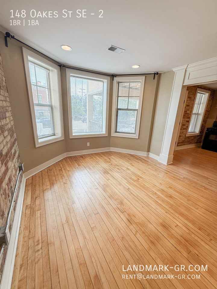 148 Oakes St Se #2 - Photo 4 of 22
