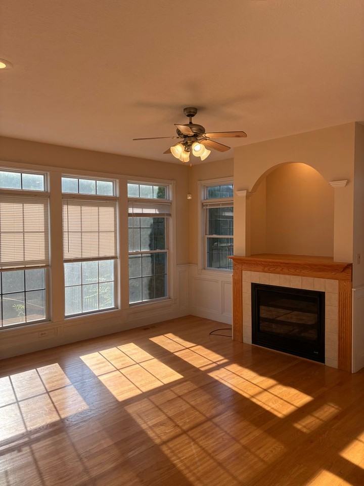 929 S Fenbrook Ct - Photo 6 of 41