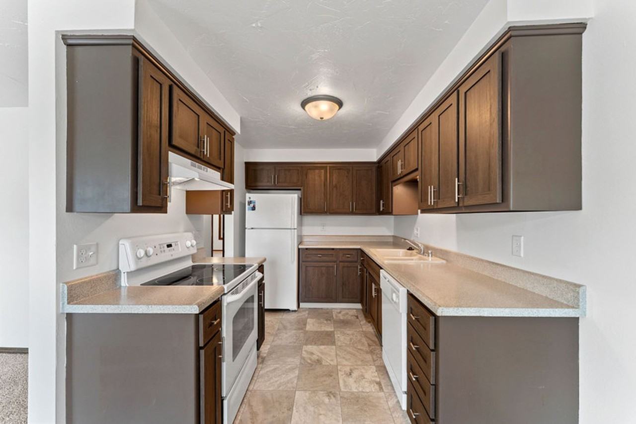 2820 Mount Mary Circle - Photo 3 of 50
