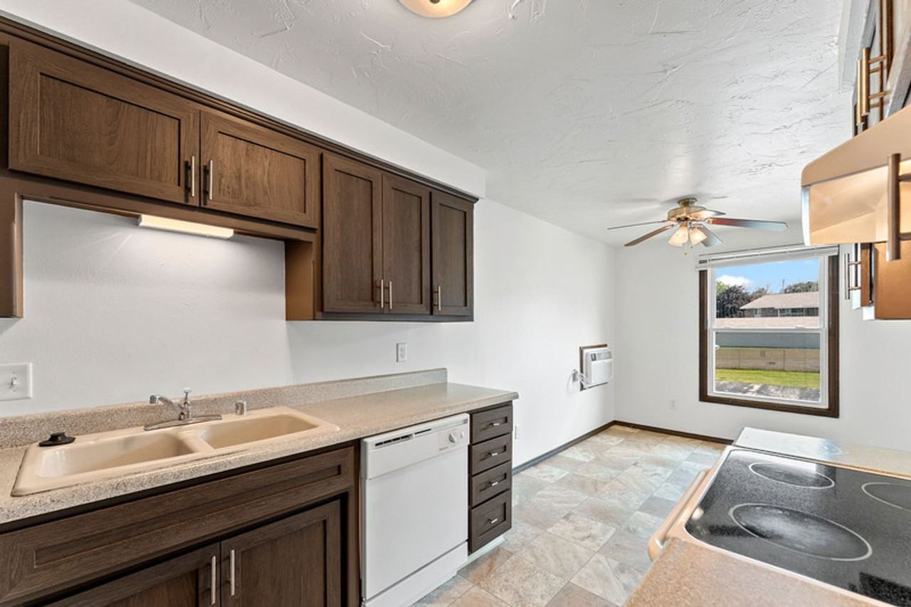 2820 Mount Mary Circle - Photo 5 of 50
