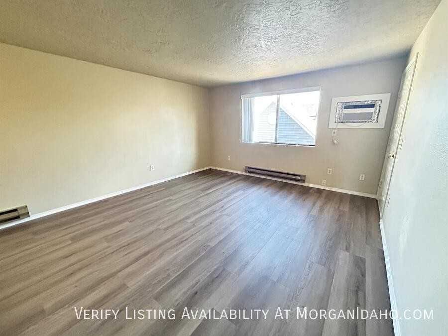830 Nw 7th St - Photo 5 of 9