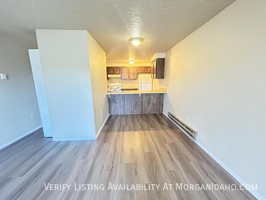 830 Nw 7th St - Photo 6 of 9