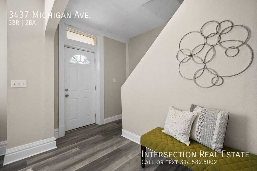 3437 Michigan Ave - Photo 3 of 34