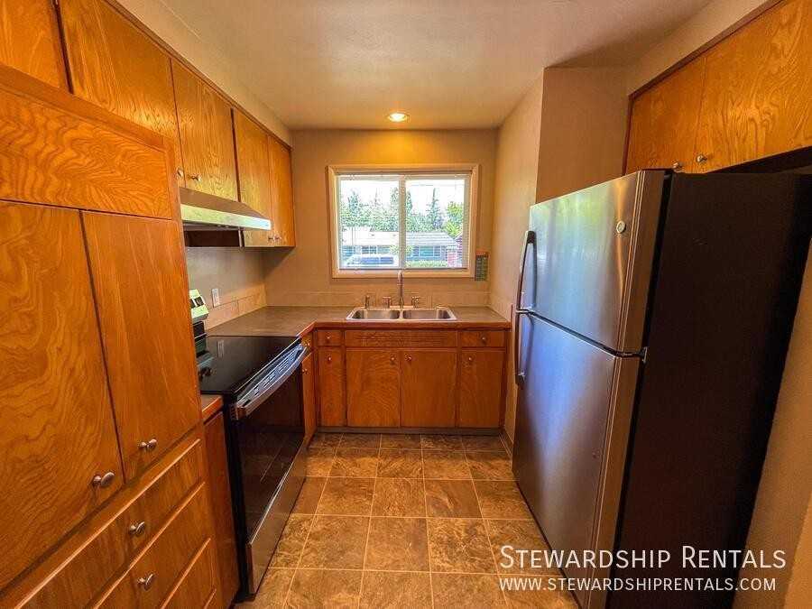 2120 W 18th Ave - Photo 3 of 17