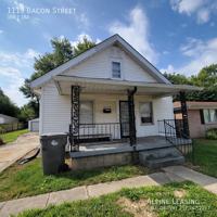 featured image of 1119 Bacon St
