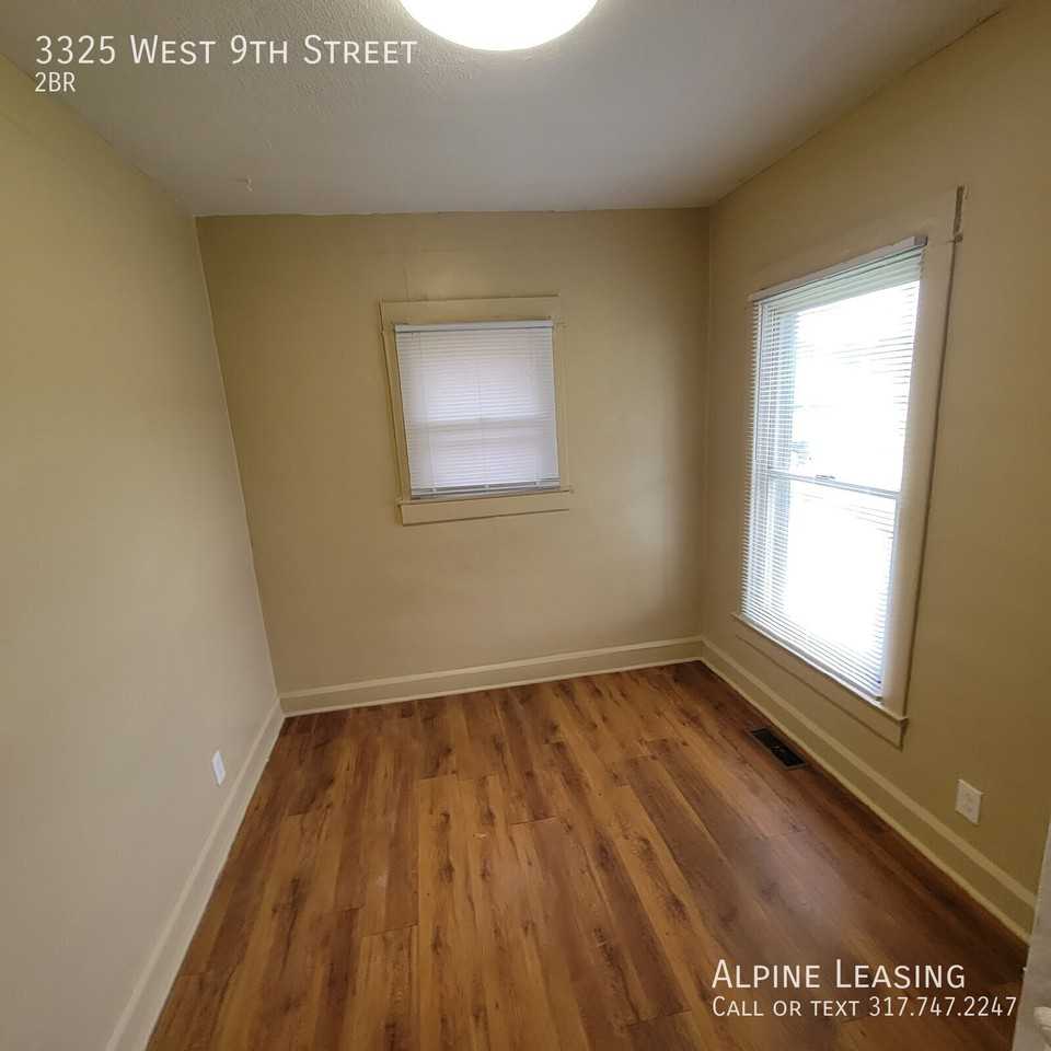 3325 W 9th St - Photo 4 of 8