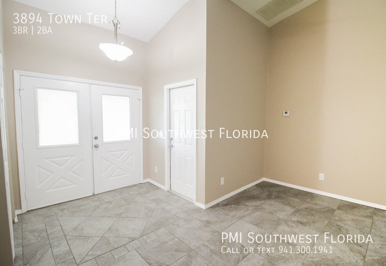 3894 Town Ter - Photo 6 of 35