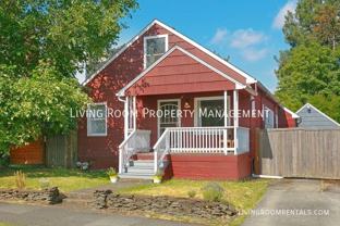6813 N Michigan Ave - Photo 1 of 1
