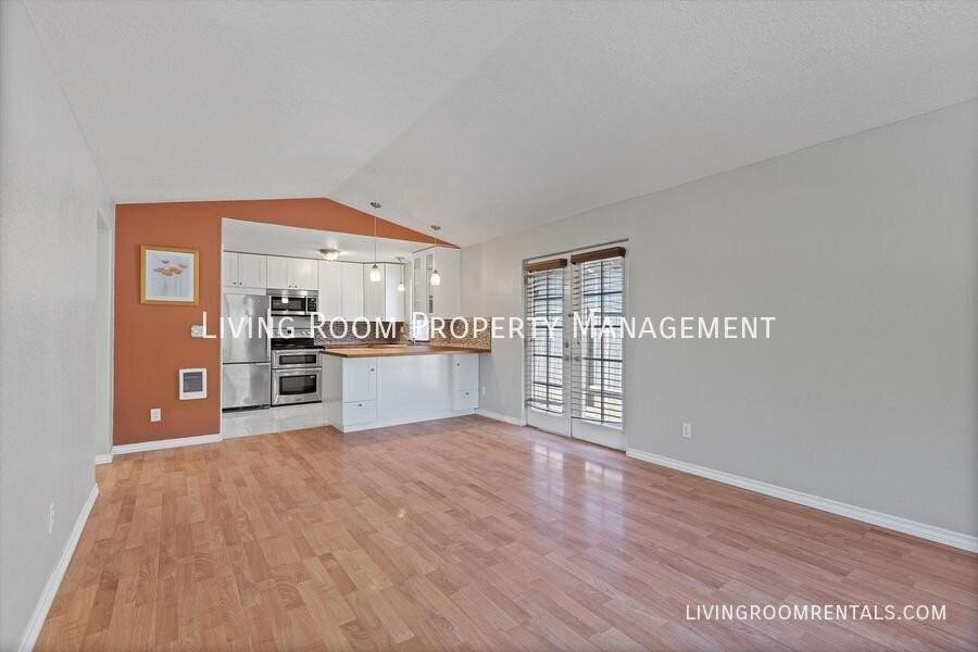 1318 Ne Rosa Parks Way - Photo 6 of 25