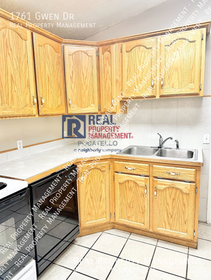 1761 Gwen Dr - Photo 6 of 29