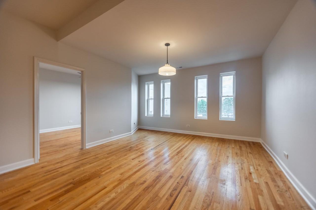 1538 N Milwaukee Ave #4F - Photo 3 of 12