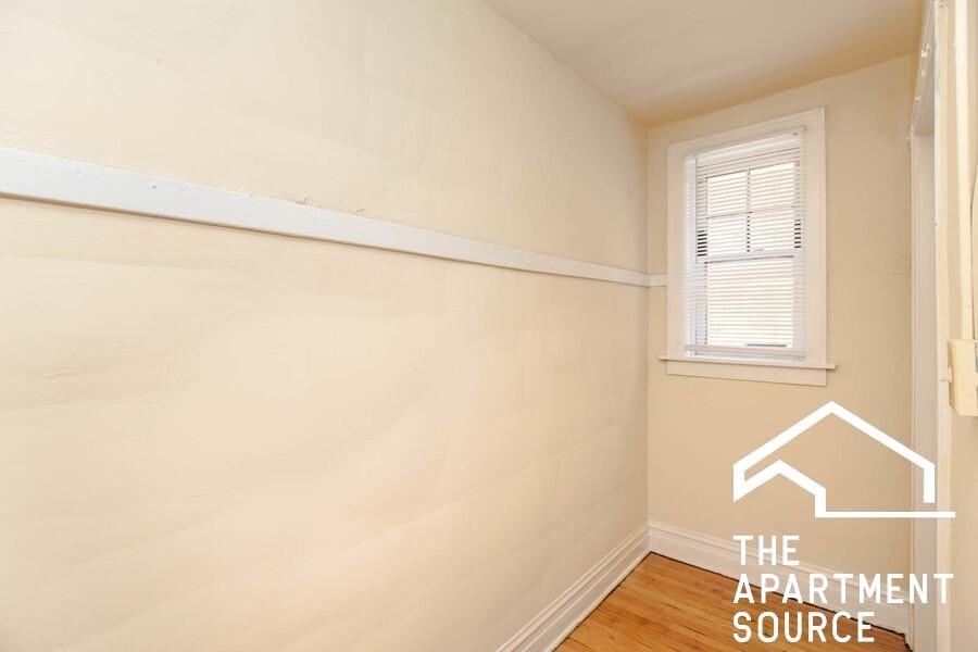 5011 W Cermak Rd #8 - Photo 7 of 7