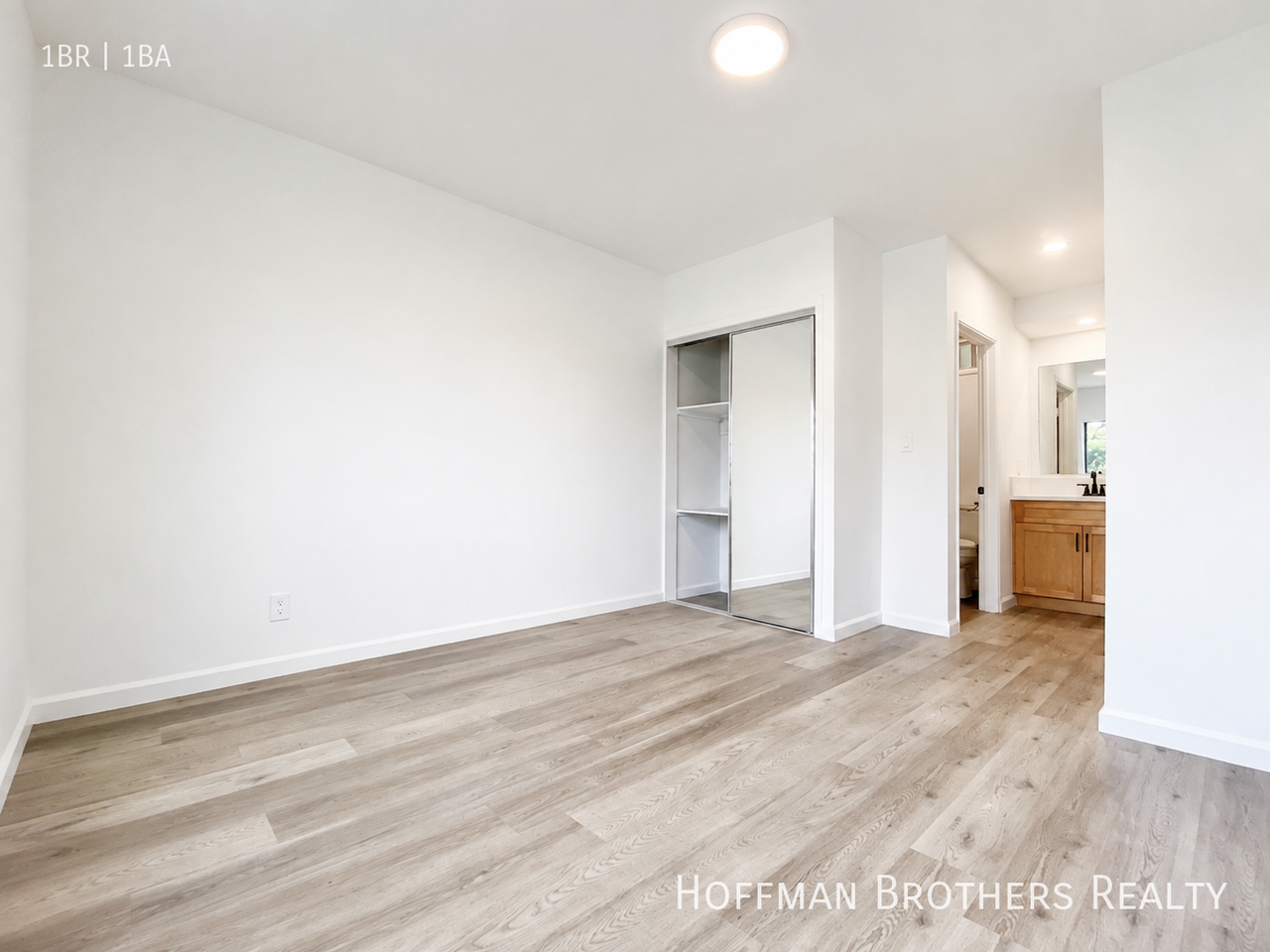 1240 S Bronson Ave #9 - Photo 3 of 12