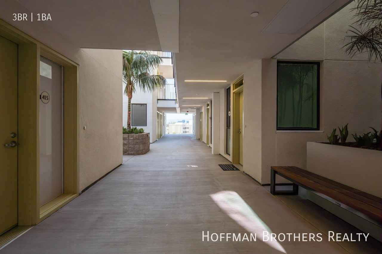 23036 Ventura Blvd #501 - Photo 5 of 25
