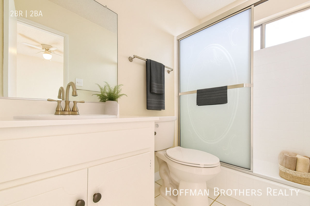 1030 S Wooster St #1 - Photo 6 of 8