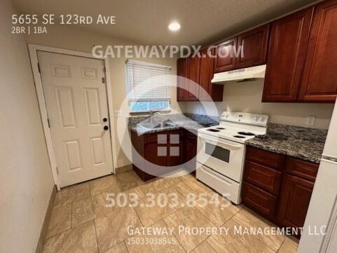5655 Se 123rd Ave - Photo 6 of 14