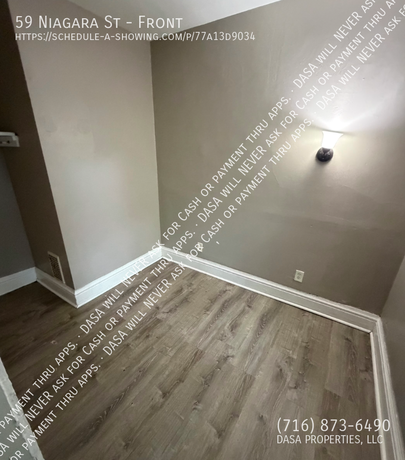 59 Niagara St - Photo 7 of 8
