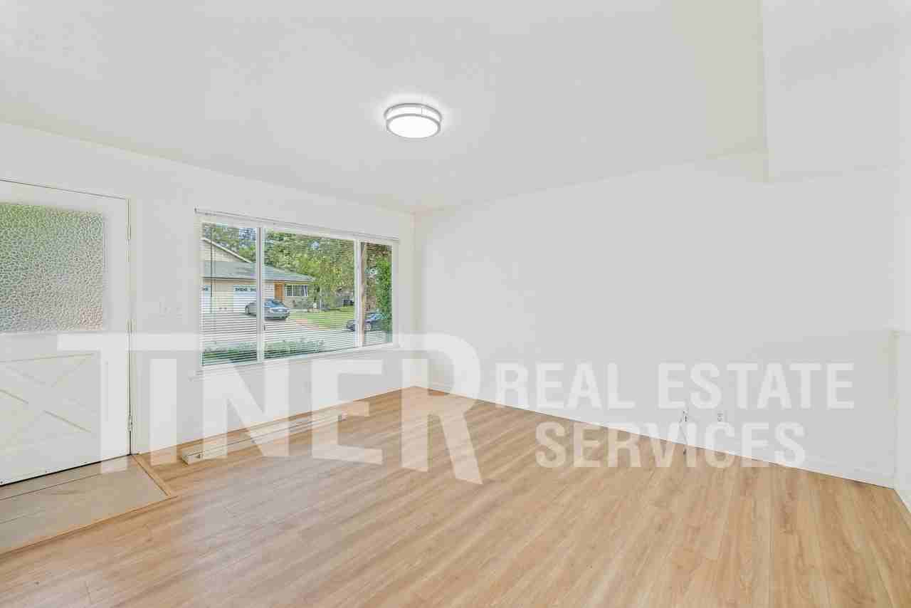 6169 Oakgreen Cir - Photo 2 of 24