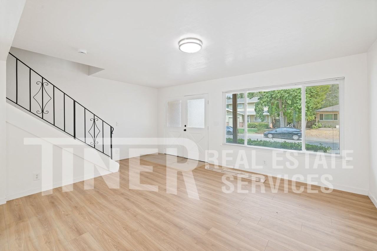 6169 Oakgreen Cir - Photo 6 of 24