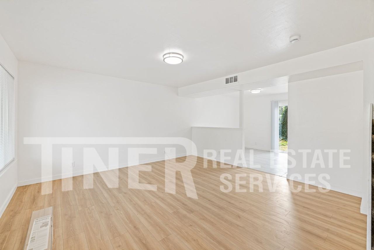 6169 Oakgreen Cir - Photo 7 of 24