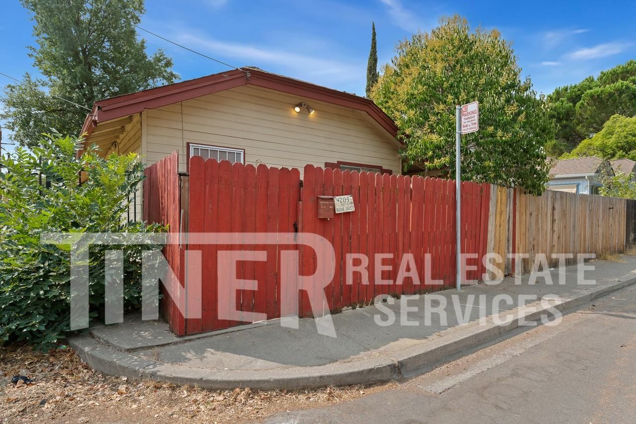 4201 53rd St #ADU - Photo 5 of 17