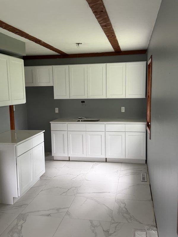 20 Yates St - Photo 2 of 15