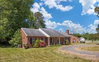 featured image of 4 Swan Dr