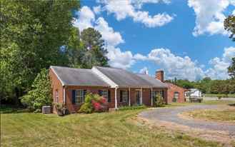 4 Swan Dr - Photo 1 of 1