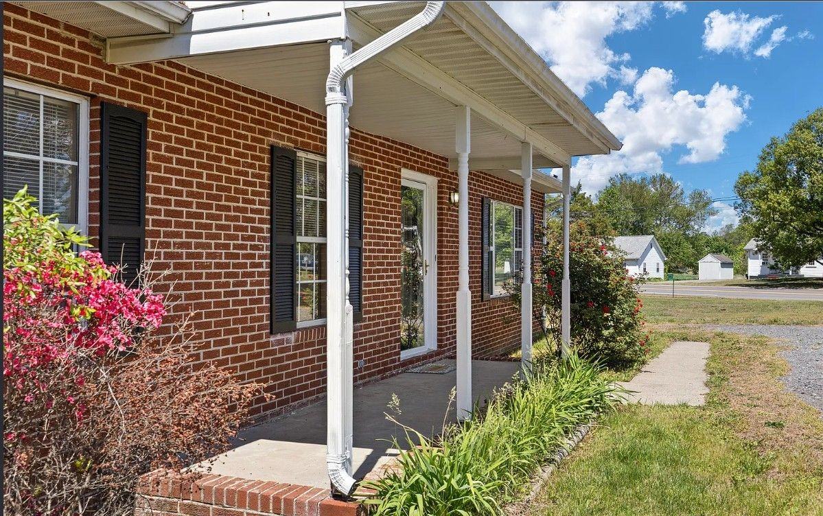 4 Swan Dr - Photo 4 of 29