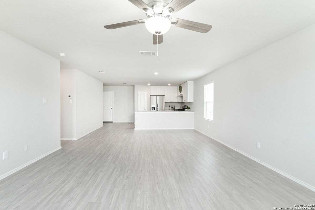 5352 Forbs Ln - Photo 6 of 34