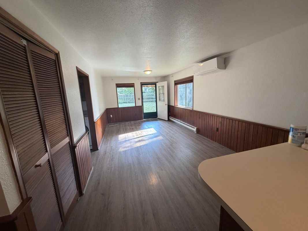708 11th Ave E - Photo 6 of 13