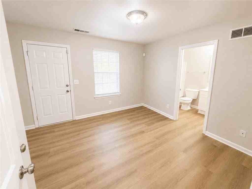 400 Patina Pl Se - Photo 5 of 11